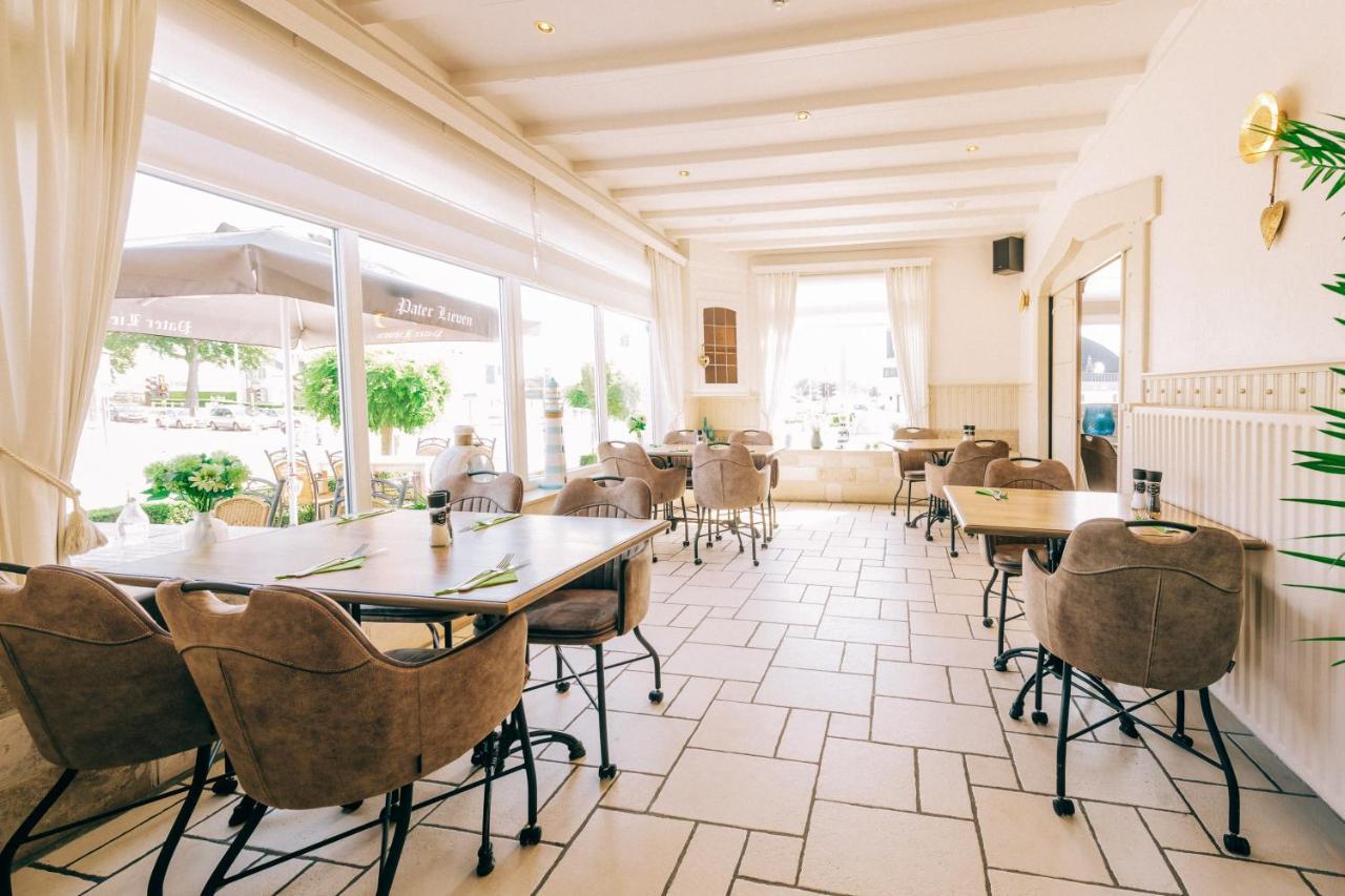 Hotel De Kalvaar نينوف المظهر الخارجي الصورة